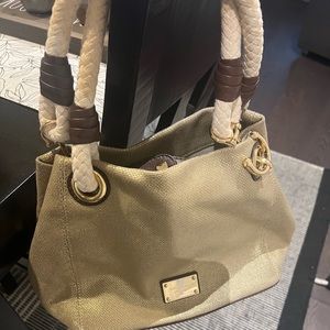 Stunning micheal kors bag
